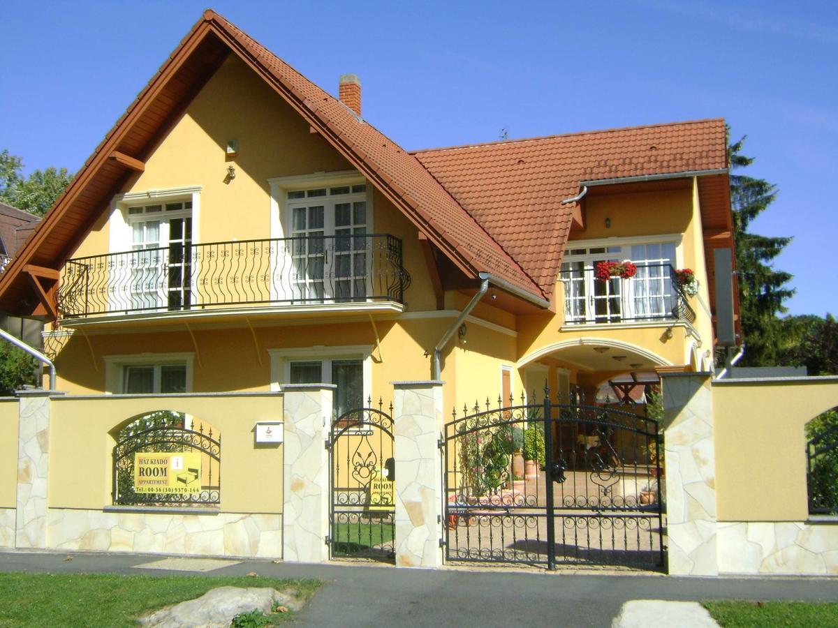 Villa Mikes Siofok Exterior photo