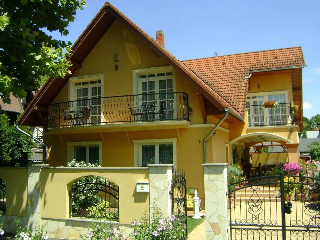 Villa Mikes Siofok Exterior photo